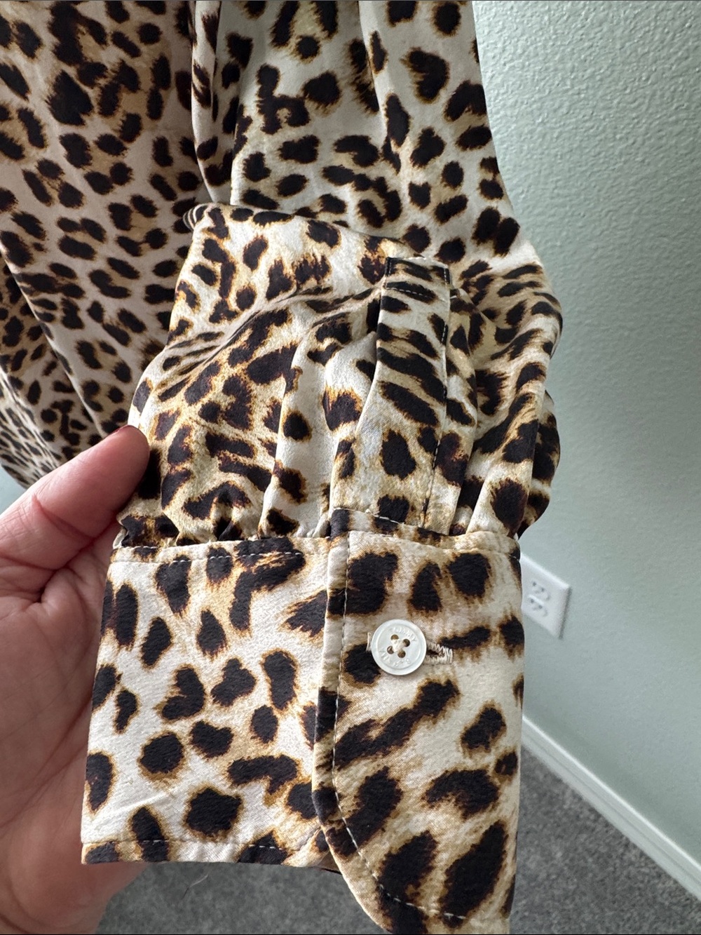 Tommy Bahama Silk Blouse - Picture 4 of 7